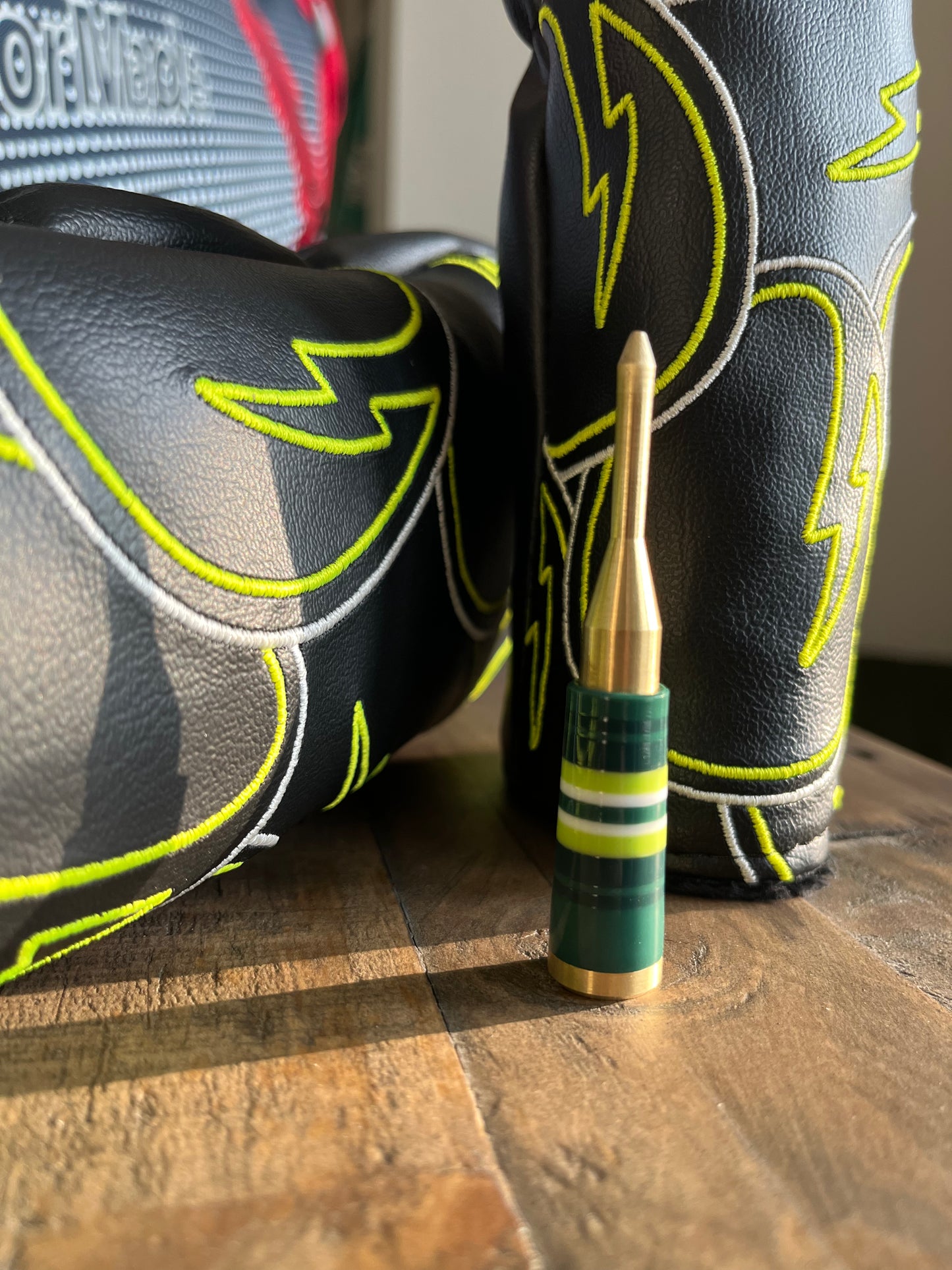 Single prong divot tool (Magnolia Dr. Colorway)